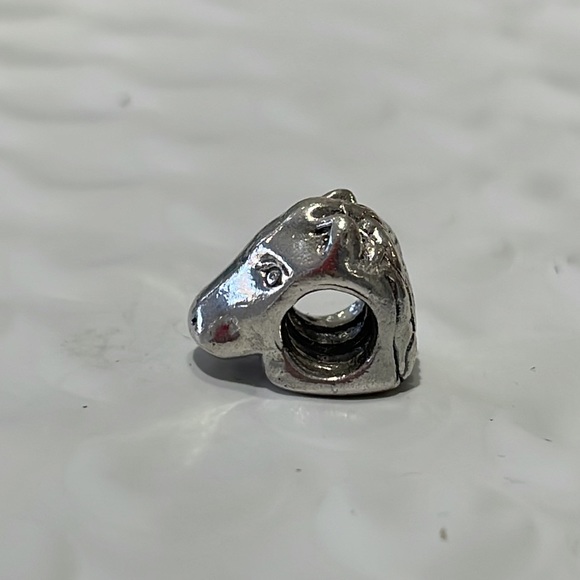 Retired pandora horse charm - Picture 2 of 4